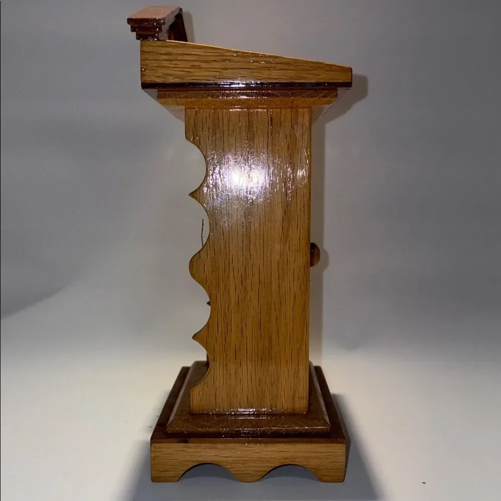 Elegant Brown Wooden Mantel Clock